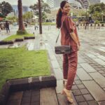 Abhidnya Bhave Instagram - Just lunching🥣🥢❤️✨🧿 (Because this beauty on my shoulders needs a post😛👜) #throwbackthursday #foodiswhatilivefor #withbestcompany