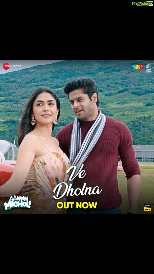 Abhimanyu Dasani Instagram - Let your heart dance to the tunes of #VeDholna SONG is OUT NOW! @pareshrawalofficial @mrunalthakur @abhimanyud @sharmanjoshi @divyadutta25 @nowitsabhi #VijayRaaz @jariwalladarshan @grushakapoor24 @umesh_shukla_official @mgr_studios @ashishwagh7 @sonypicturesin @jonitamusic @stebinben @sachinjigar