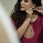 Abhirami Venkatachalam Instagram - Bringing the magic of this festive season to life with Maybell’s festive collection, Zarika! ✨🎉 Join me in celebrating the joy of the season of lights and happiness! Explore their Zarika collection, where beauty meets tradition. Videography&edit- @vino_francis_roy Hair&makeup- @harisri_makeoverartistry Outfit- @maybell_india #festive #festivecollection #newlaunch #newcollection #ZARIKA #festivewear #ethnicwear #maybellfestive #festiveseason #womensfashion #maybell #maybellindia