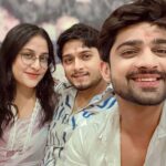 Abhishek Kumar Instagram - Happy Raksha Bandhan To Everyone ❤️🫰🥹 Raksha bandhan to theek hai per i saal ka mahoorat aese time pe tha k hum sab ready bhi nahi ho paaye + Ye din sirf behno ka hai hum bhaiyo ki to kamaai hi lutt jati hai😝 just kidding 😅 Once again Happy Raksha bandhan ❤️