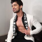 Abhishek Kumar Instagram - Adiraj is Here 😈 kaisa lga aaj ka episode and my act? . . . #Bekaaboo #Adiraj #AbhishekKumar @colorstv @balajitelefilmslimited