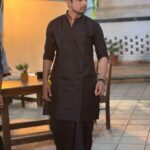 Abhishek Kumar Instagram – Kiwe lggya fer kurta chaadra 🔥 Zirakpur