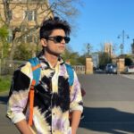 Abhishek Kumar Instagram - Hardwork : No one cares ☝️ Success : Everyone stares ✌️ . . . #Shooting #Udaariyaan #londondiaries #AbhishekKumar #AmrikSinghVirk #outdoor #shoots #London #glasgow Park District, Glasgow