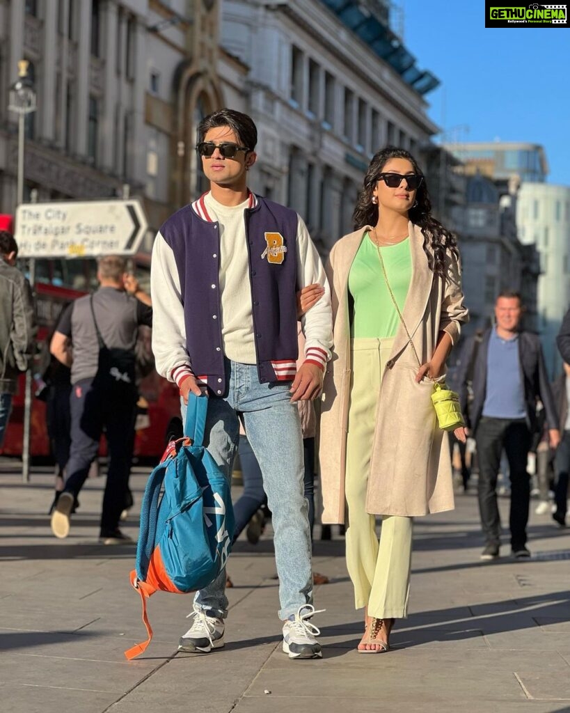 Abhishek Kumar Instagram - It is not how much we have, but how much we enjoy that makes happiness ♥️ . . . #Udaariyaan #London #AbhishekKumar #AmrikSinghVirk #Abhisha #Jasrik @isha__malviya ♥️ London, United Kingdom