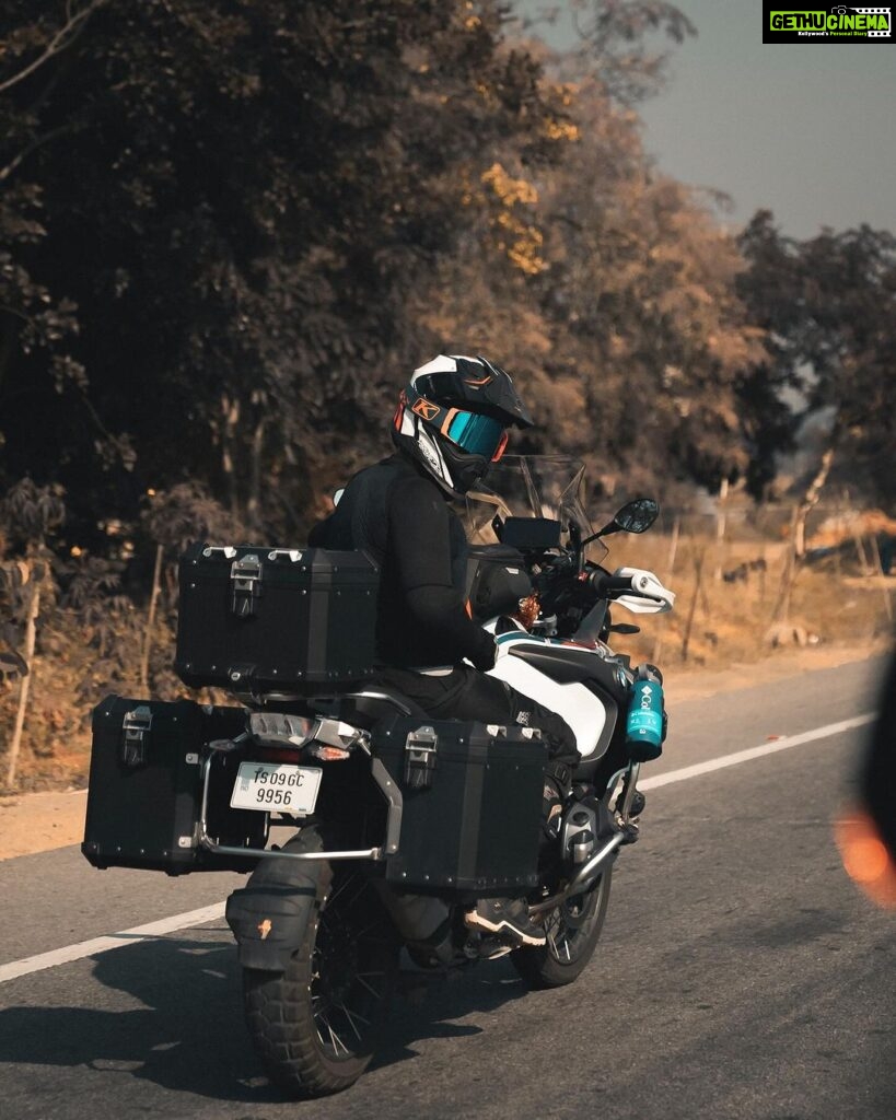 Abijeet Duddala Instagram - Take a look around .. #motorcycle #travel #adventure #roadtrip #ontheroadagain #moody #vibe 📸 - @the._.negative._.man