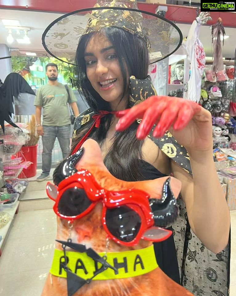Adah Sharma Instagram - Want a Sandwitch 🧙‍♀️🧹??? . . . Happy #halloween from #StarKidRadhaSharma @adah_ki_radha and all the witches
