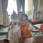 Addite Shirwaikar Malik Instagram – Mimi wat is this, Wat is ashtami , Why we doing this, why we distributing gifts..
Mimi says festivals are all about sharing & caring & blessings..Mimi it’s so nice.. wish every day is a festival.. I made so many new friends today too..Happy ashtami ❤️