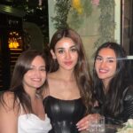 Aditi Arya Instagram - Ladies’ washroom.