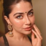 Aditi Bhatia Instagram - 🔌 @dhruvipanchallabel @aquamarine_jewellery