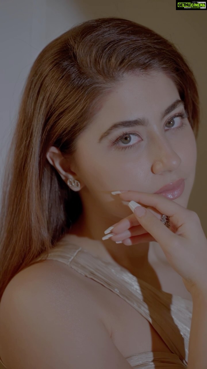 Aditi Bhatia Instagram - The #SheerSkinRevolution with @lakmeindia makes my skin feel in its Golden Era! The Lakmē Perfect Radiance Regime with 7% Niacinamide complex, fades my pigmentation in 3 days, giving me a perfectly radiant, crystal-sheer skin! Get your hands on it now, available on Amazon! #Lakmē #LakmēSkincare #LakmēPerfectRadianceRegime #Sponsored #Ad #Niacinamide