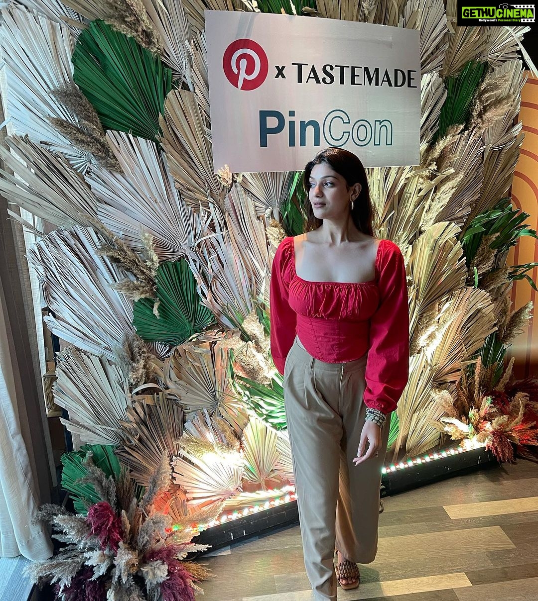 Aditi Gautam Instagram - Pinning every moment! Thank you @pinterestindia for hosting this great event…it was all about atheistic and inspirations🌸 . . . . . . . . . #post #events #photooftheday #pose #asthetic #flowers #floral #art #design #astheticedits #explorepage #trend #fyp #influencer #fashion #aditigautam