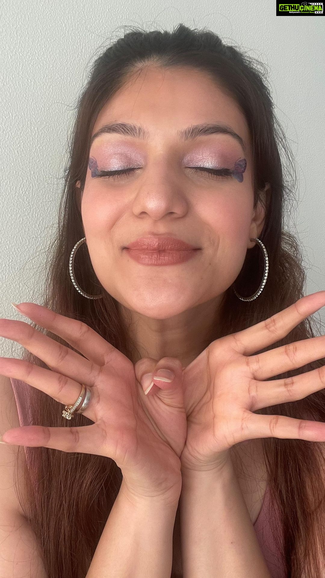 Aditi Gautam Instagram - Girls can I get an amen! . . . . . . . . . . #reels #relatable #funny #memes #reelitfeelit #girlproblems #explorepage #actress #trendingreels