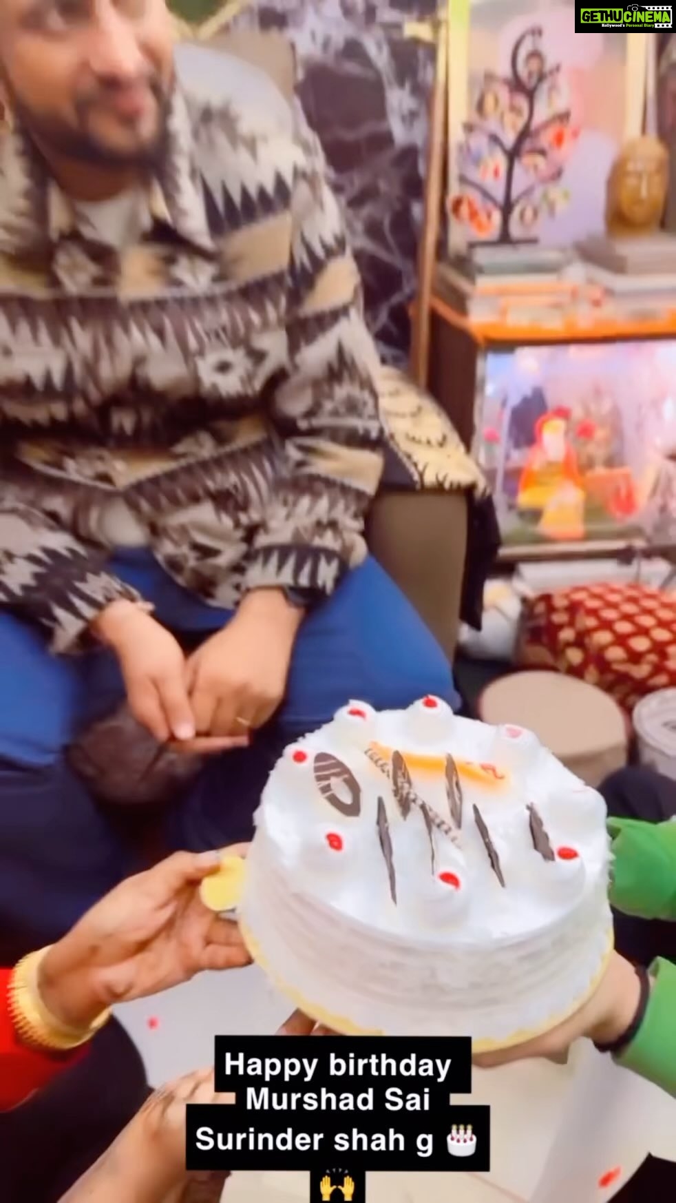 Afsana Khan Instagram - Happy Birthday Sade Murshad #saisurindershahji 🎂❤️ @dargah_sharif_bakarpur ❤️ #afsaajz #afsaajzforever #justiceforsidhumoosewala #bakarpur_baba_surinder_sai_ji❤️