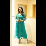Aima Rosmy Sebastian Instagram - Cling to this vibrant PEACOCK color overcoat salwar set🦚❤️🦚 Perfect outfit for the season!!! Wardrobe @tazzels3 👗 Click by @vineethphotos 📸 Muweillah Comercial, Sharjah UAE