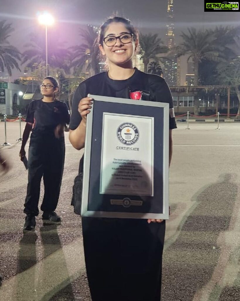 Aima Rosmy Sebastian Instagram - Super Excited 🤩 @kalariclubdubai is Officially the Guinness World Record Holder for the MOST PEOPLE PERFORMING KALARIPAYATTU SIMULTANEOUSLY 🤩 This wouldnt have been possible without our best Ashaans @kalaricoach @ahalyaellathel @kalaridxb @dubaikalari @kalariclubdubai and efforts of many more Thank you @dubaipolicehq for giving me this wonderful opportunity that can be cherished throughout my life 😍 . . . . . . . . . . . . . . #guinnesworldrecord #guinness #worldrecord #success #acheivements #hardwork Dubai Police Officer’s Club