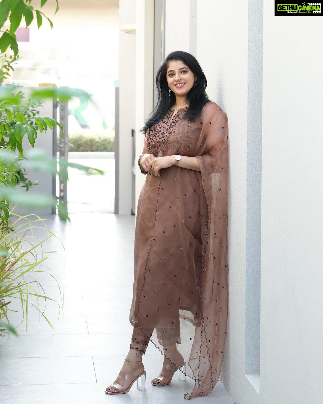 Aima Rosmy Sebastian Instagram - Chocolatier š« Wardrobe @tazzels3 š Clicks by @vineethphotos šø. . . . . . . . . . . #instagood #instagram #instagram #instafashion #fashion #fashionblogger #fashionstyle #fashionable #fashiongram #instadaily #trending #trendingpost Muweillah Comercial, Sharjah UAE