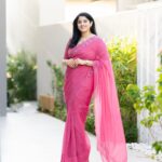 Aima Rosmy Sebastian Instagram - I am touched beyond words..I was just admiring your Thaamara saree !!! THANK YOU TAZZELS3 FOR 🪷THAAMARA🪷 SAREE @tazzels3 🥻 Pc : @vineethphotos 📸 . . . . . . . . . . . . . #saree #sareecollection #sareelove #sareelover #sareelovers #sareecollection #sareeblouse #designersarees #designerblouse #trendingreels #trending #trendingnow #trendingsongs #fashionblogger #fashiongram #instagram #instagood #instafashion Muweillah Comercial, Sharjah UAE