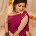 Aima Rosmy Sebastian Instagram - ✨🌸✨ Wearing @pearlsfashionshj 👗 Shot by @sabir_photography_ 📸 Jewels by @azaleamanacy 🧿 Sharjah