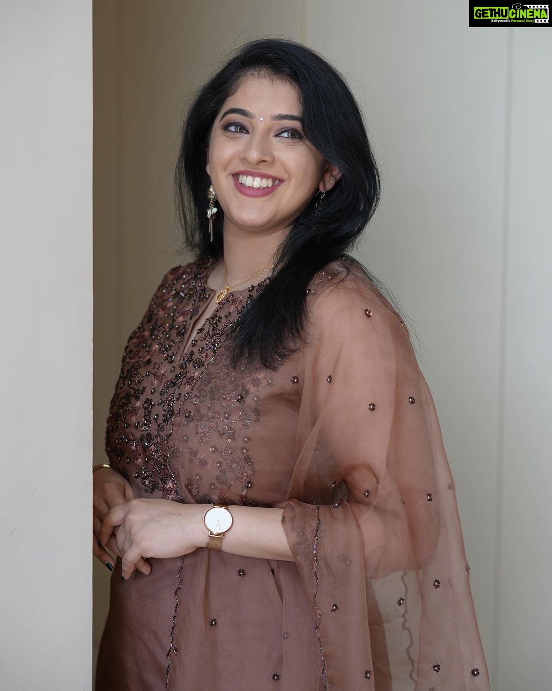 Aima Rosmy Sebastian Instagram - Chocolatier š« Wardrobe @tazzels3 š Clicks by @vineethphotos šø. . . . . . . . . . . #instagood #instagram #instagram #instafashion #fashion #fashionblogger #fashionstyle #fashionable #fashiongram #instadaily #trending #trendingpost Muweillah Comercial, Sharjah UAE