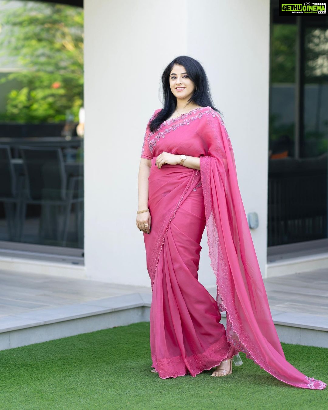 Aima Rosmy Sebastian Instagram - I am touched beyond words..I was just admiring your Thaamara saree !!! THANK YOU TAZZELS3 FOR 🪷THAAMARA🪷 SAREE @tazzels3 🥻 Pc : @vineethphotos 📸 . . . . . . . . . . . . . #saree #sareecollection #sareelove #sareelover #sareelovers #sareecollection #sareeblouse #designersarees #designerblouse #trendingreels #trending #trendingnow #trendingsongs #fashionblogger #fashiongram #instagram #instagood #instafashion Muweillah Comercial, Sharjah UAE