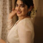 Aima Rosmy Sebastian Instagram - 🌼"A touch of tradition, a dash of Western flair - unique Onam-inspired ensemble."🌼 Attire @pearlsfashionshj 👗 Sharjah