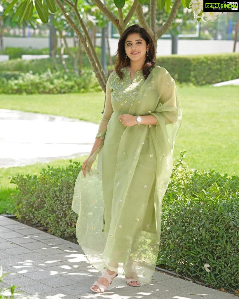 Aima Rosmy Sebastian Instagram - Meadow whispers elegance in silk organza … 🍀✨ By @tazzels3 👗 📸 @vineethphotos #trend #trendsetter #fashion #fashionblogger #instagood #instagram #instadaily #instafashion #instafashion #kerala🌴 Muweillah Comercial, Sharjah UAE