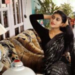 Aishu Instagram – A ray of sunshine 🌟

.
.
.
#aishuads #photooftheday#photogram #photoofthedaygallery #loveyourself #lookwithin #ethnicwear #blacklove