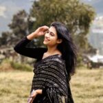 Aishu Instagram – A ray of sunshine 🌟

.
.
.
#aishuads #photooftheday#photogram #photoofthedaygallery #loveyourself #lookwithin #ethnicwear #blacklove