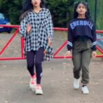 Aishu Instagram - ✨✨✨💥 Dancing on this bomb choreography by @sagar_bora sir💙 @gunjansinhaoriginal @tejas_being_legend__ Enjoyed learning every step of this choreography 💙 Vc:@shyji_ads✨💥 #aishuads #alhenaads #bollywoodretro #dancedewwane #reels #reelsinstagram #reelsvideo #reelitfeelit #reelsindia #hindisongs