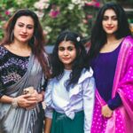 Aishu Instagram – 🌹🌹🌹

@shyji_ads
#photooftheday #trio❤️ #photogram #momdaughtergoals #traditionalwear
#thiruvizha
