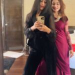 Aishu Instagram – Never getting over this song!!!
#momanddaughter

#patakaguddi #aishuads #shyjiads #loveyourself #reelsinstagram #reelitfeelit #momdaughtergoals #changeoverswitch #ootdstyle #reelsvideo #reelsindia