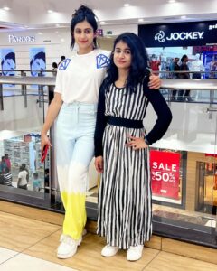 Aishu Instagram - Happy happy birthday my dearest Alu.
Keep soaring high always!!!

Love you cutie ❤️

@alhena_ads 🌹