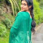 Aishu Instagram – To good times👣👣

#photooftheday #picturebooks #aishuads #loveyourself #instadaily #green #traditional