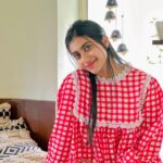Aishu Instagram – Oh she’s sweet but a …..!!!

#aishuads #loveyourself #ootd #pinkpinkpink #allsmiles #photooftheday