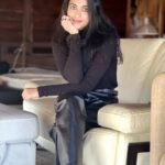 Aishu Instagram – The sofa and my pants where made in the same factory 👖☠️
.
.
🎀
.
🎀
#aishuads #photooftheday #photogram #ootd #loveyourself #picoftheday #picturebook #picture #brighteyesbabes