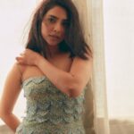 Aishwarya Lekshmi Instagram - 🪼 Photography : @kadamajay Styling : @sohinydas Outfit : @geishadesigns Jewellery : @limelightdiamonds Makeup : @avnirambhia Hair : @rohit_bhatkar