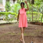 Aishwarya Sakhuja Instagram - Harry Potter Mode On 🪄 . . #harrypotter #magic #magicwand #halloween #fyp #aishwaryasakhuja