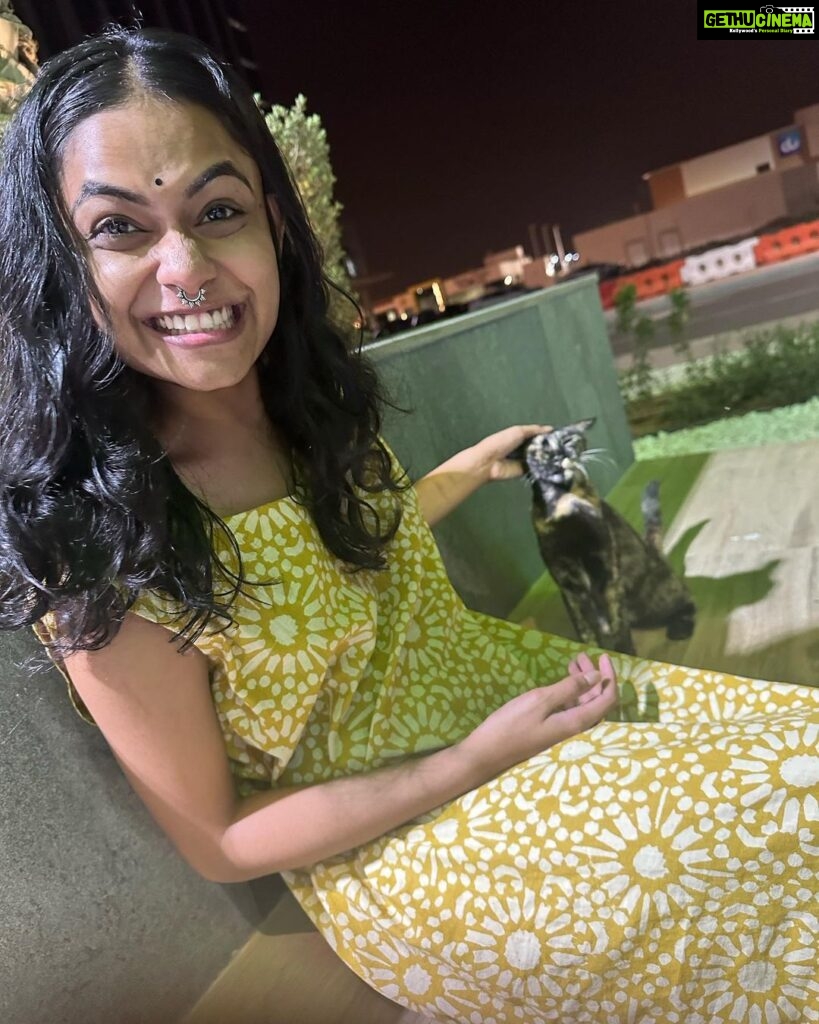 Aiswarya Suresh Instagram - Kitty cutie 🥰 Wearing @byhand.in ♥️ 📸 #antarticman Dubai, United Arab Emirates