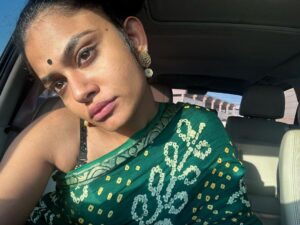 Aiswarya Suresh Instagram - OOTD @byhand.in