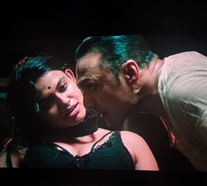 Aiswarya Suresh Instagram - The Japanese Wife was a movie I loved watching. And Rahul sir was just beyond words amazing in it. I’m thrilled to have worked with you. @rahulbose7 😊 #iraivan