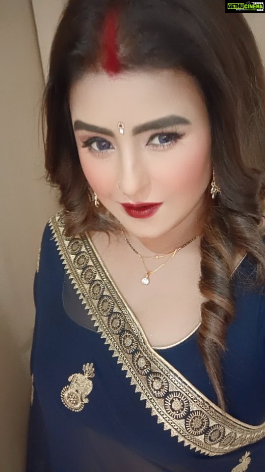Akanksha Awasthi Instagram - Kala kala saree Sanam❤