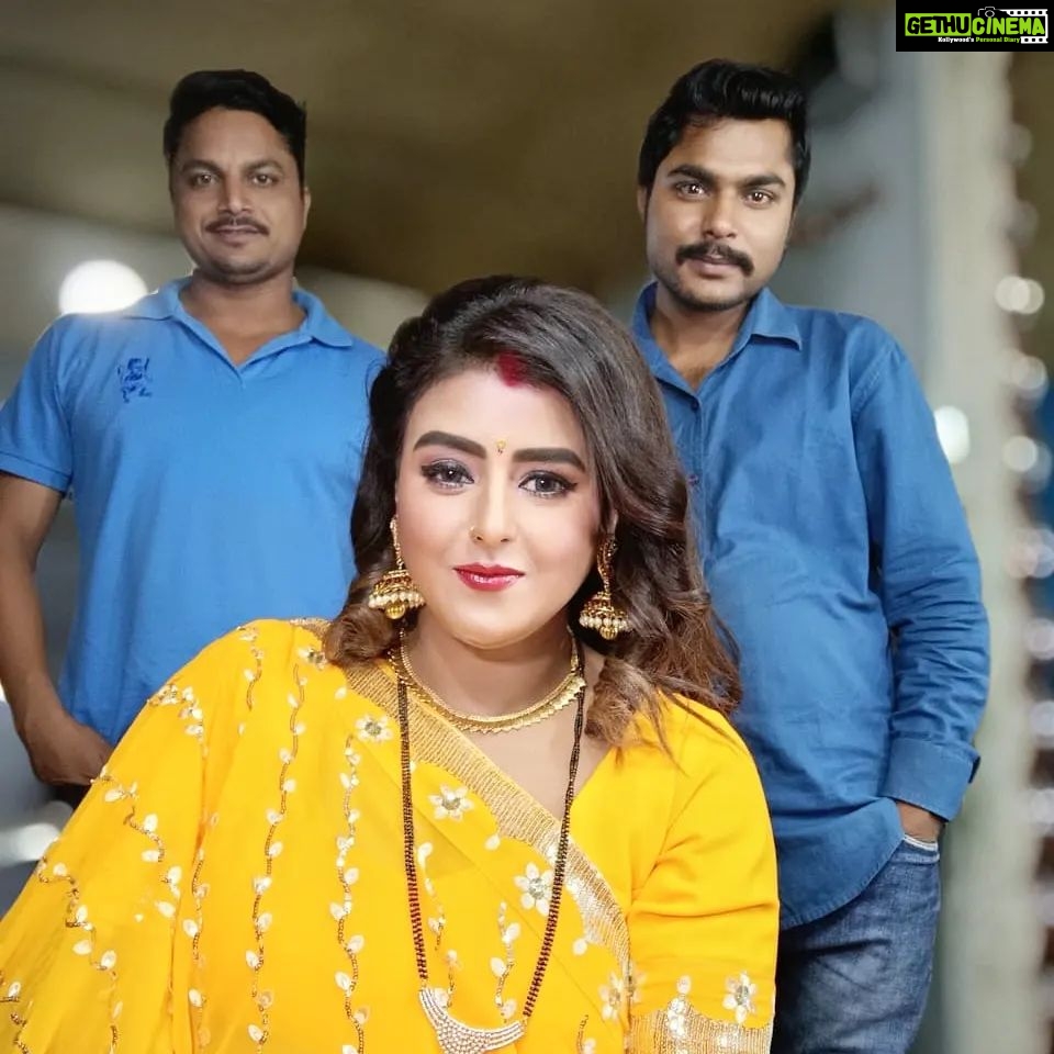 Akanksha Awasthi Instagram - bhojpuri Film dulhan no.1🎬 on the set Lucknow