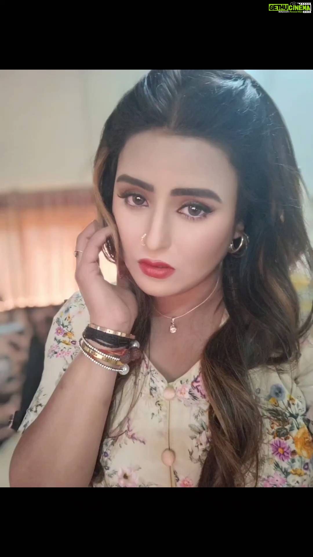 Akanksha Awasthi Instagram - Some days you just have to create your own sunshine. ❤️❤️❤️ . . . . #reel #reels #reelsinstagram #instagram #reelitfeelit #trending #love #viral #explore #instagood #explorepage #follow #r #reelkarofeelkaro #el #like #india #photography #instadaily #reelsvideo #followforfollowback #foryou #fashion #instagramreels #likeforlikes #reelsindia #video #music