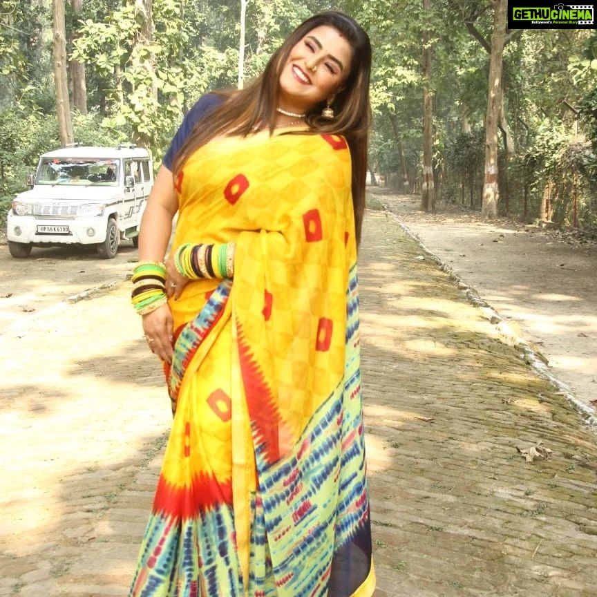 Akanksha Awasthi Instagram - Wishing you a prosperous and delightful Makar Sankranti! On this occasion of Makar Sankranti, may God bless you with good health and wealth. On this auspicious day of Makar Sankranti, I wish you are blessed with happiness, peace, and prosperity. Happy Makar Sankranti! . . . #sankranti #makarsankranti #festival #india #lohri #kites #kitefestival #uttarayan #patang #kiteflying #kite #instagram #pongal #indianfestival #sankranthi #winter #bhfyp #internationalkitefestival #photography #happymakarsankranti #fun #kitelife #kitesurfing #kiteboard #kitemessage #kiteboarding #kitesurf #lifestyle #love
