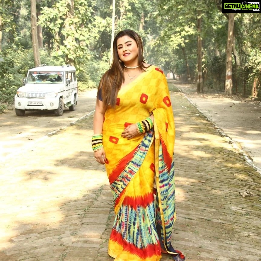 Akanksha Awasthi Instagram - Wishing you a prosperous and delightful Makar Sankranti! On this occasion of Makar Sankranti, may God bless you with good health and wealth. On this auspicious day of Makar Sankranti, I wish you are blessed with happiness, peace, and prosperity. Happy Makar Sankranti! . . . #sankranti #makarsankranti #festival #india #lohri #kites #kitefestival #uttarayan #patang #kiteflying #kite #instagram #pongal #indianfestival #sankranthi #winter #bhfyp #internationalkitefestival #photography #happymakarsankranti #fun #kitelife #kitesurfing #kiteboard #kitemessage #kiteboarding #kitesurf #lifestyle #love