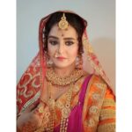 Akanksha Awasthi Instagram - Life is short and the world is wide. I better get started new journey.❤️❤️❤️ . . . . #vyah #shaadi #celebritywedding #celebrity #marriage #celebration #flowers #decoration