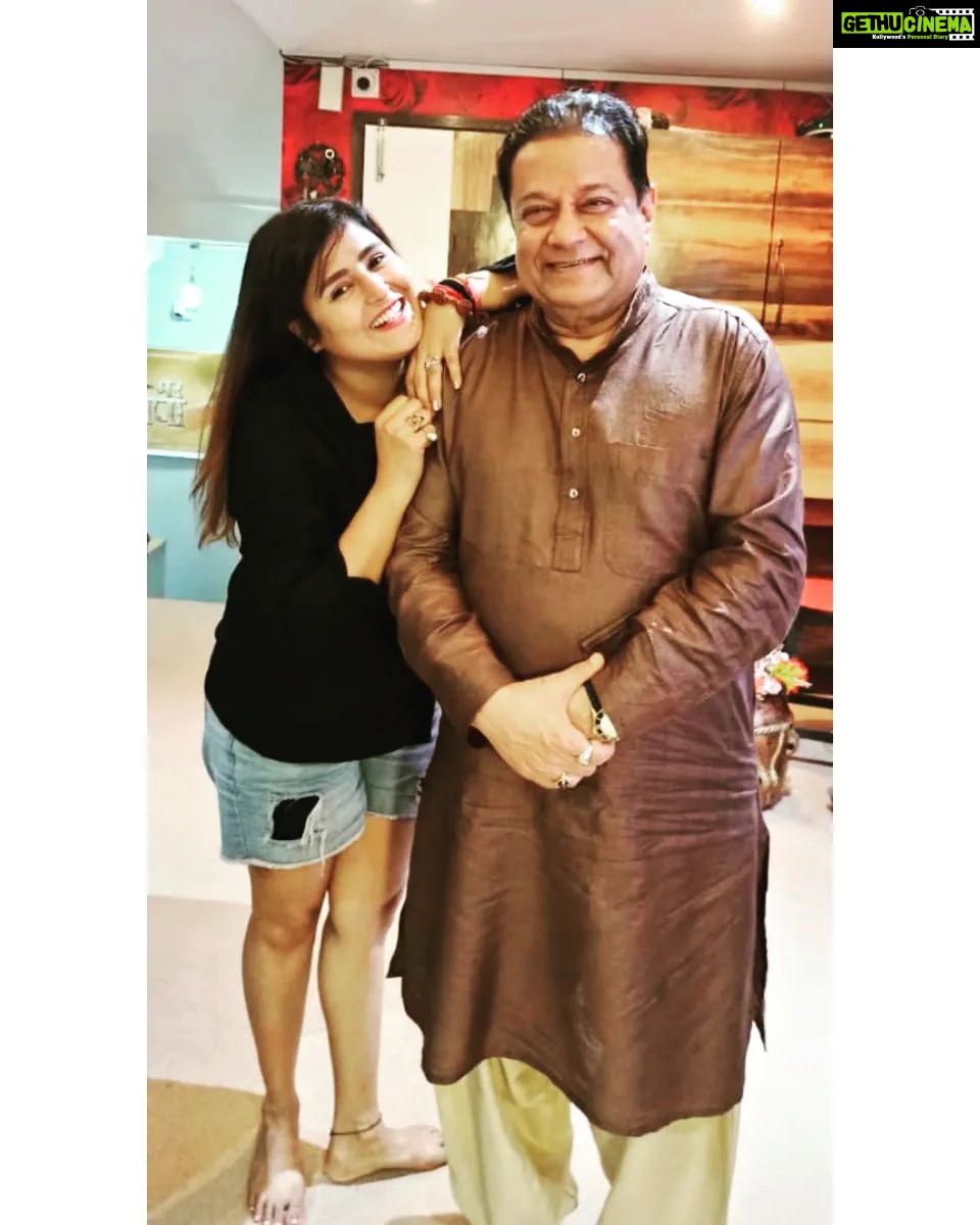 Akanksha Awasthi Instagram - Anup Jalota ji at my house 🏡 😊 . . . . . #actress #bhojpuri #love #like #follow #photography #photooftheday #instadaily #song #picoftheday #anupjalota #oldsong #beautiful #bhojpuriactress #followforfollowback #likes #art #photo #me #followme #smile #happy #insta #nature #style #life #myself #india #likeforfollow Mumbai, Maharashtra