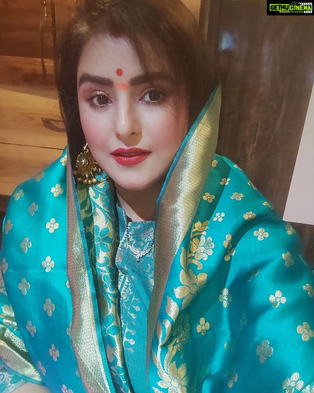 Akanksha Awasthi Instagram - Traditional and this make me proud😇 #traditionalwear #traditional #treanding Mumbai, Maharashtra
