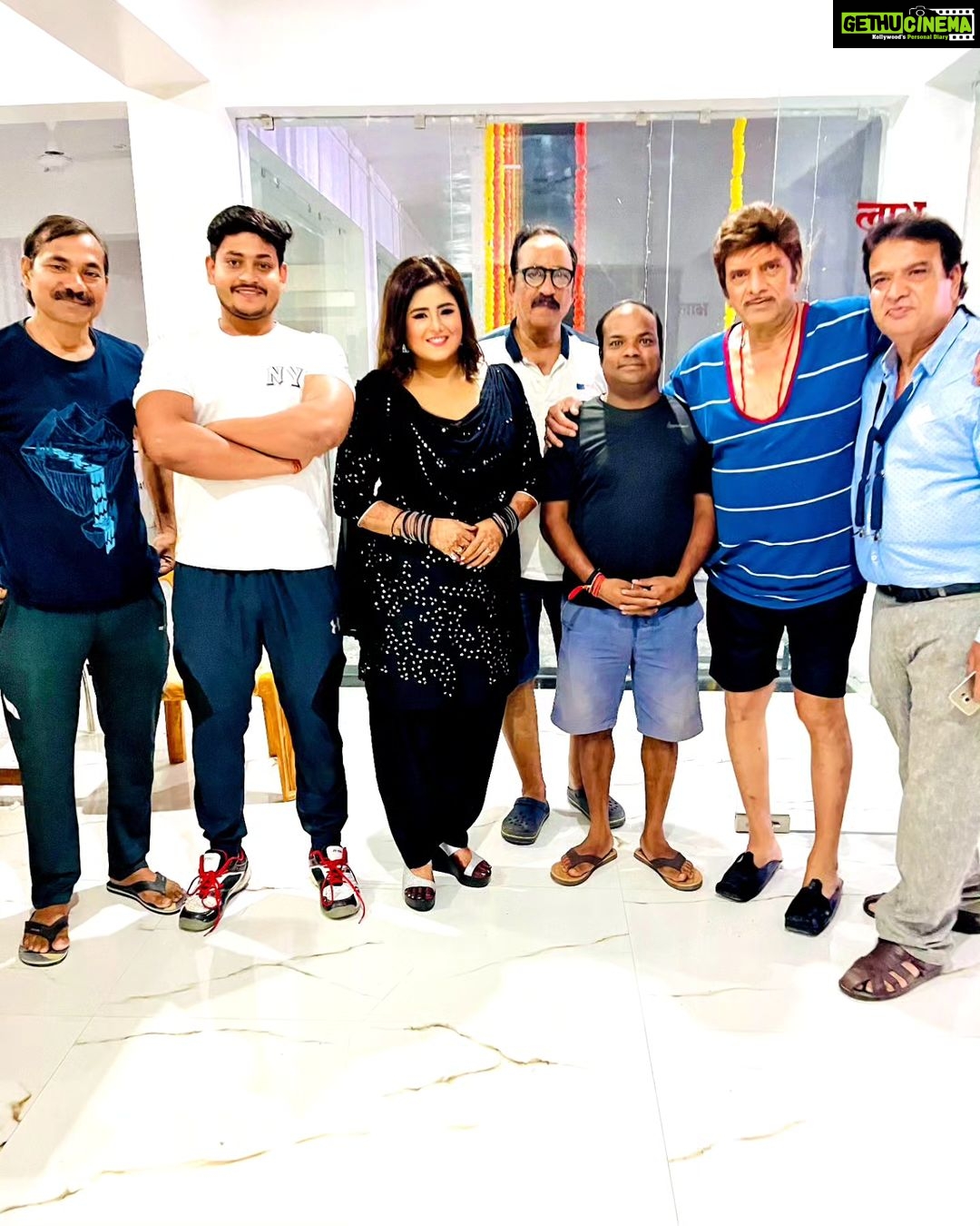 Akanksha Awasthi - 8.8K Likes - famous bhojpuri celebrity with own team in sets of accidentel दूल्हा
.
Actress @aakankshaawasthi9
.
.
.
.
#bhojpuri #film #trending #explore