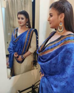 Akanksha Awasthi Instagram - Bholi si surat ankho me masti door khardi sharmaye😍❤🤗😇